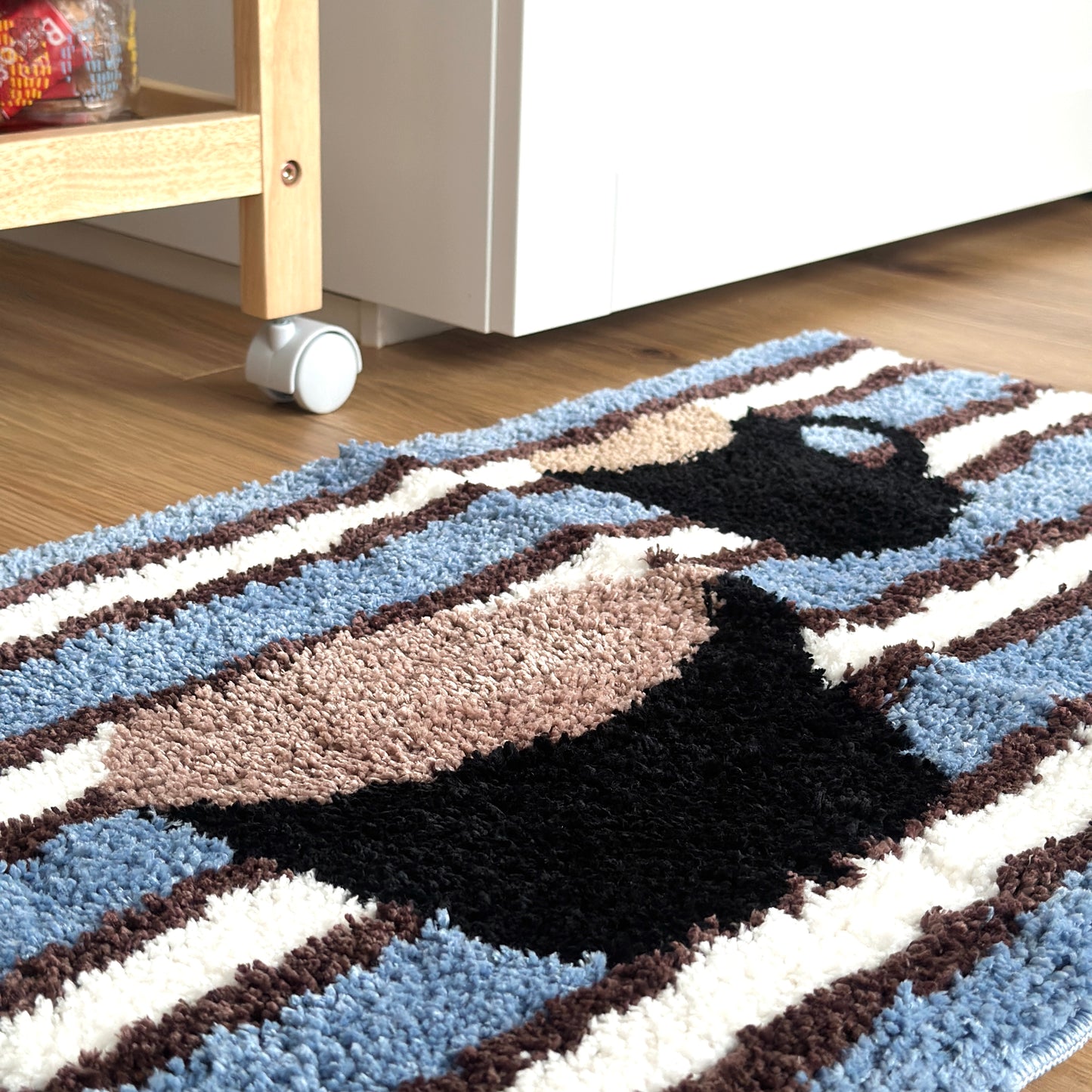 コーヒーカップがモチーフのミニラグ