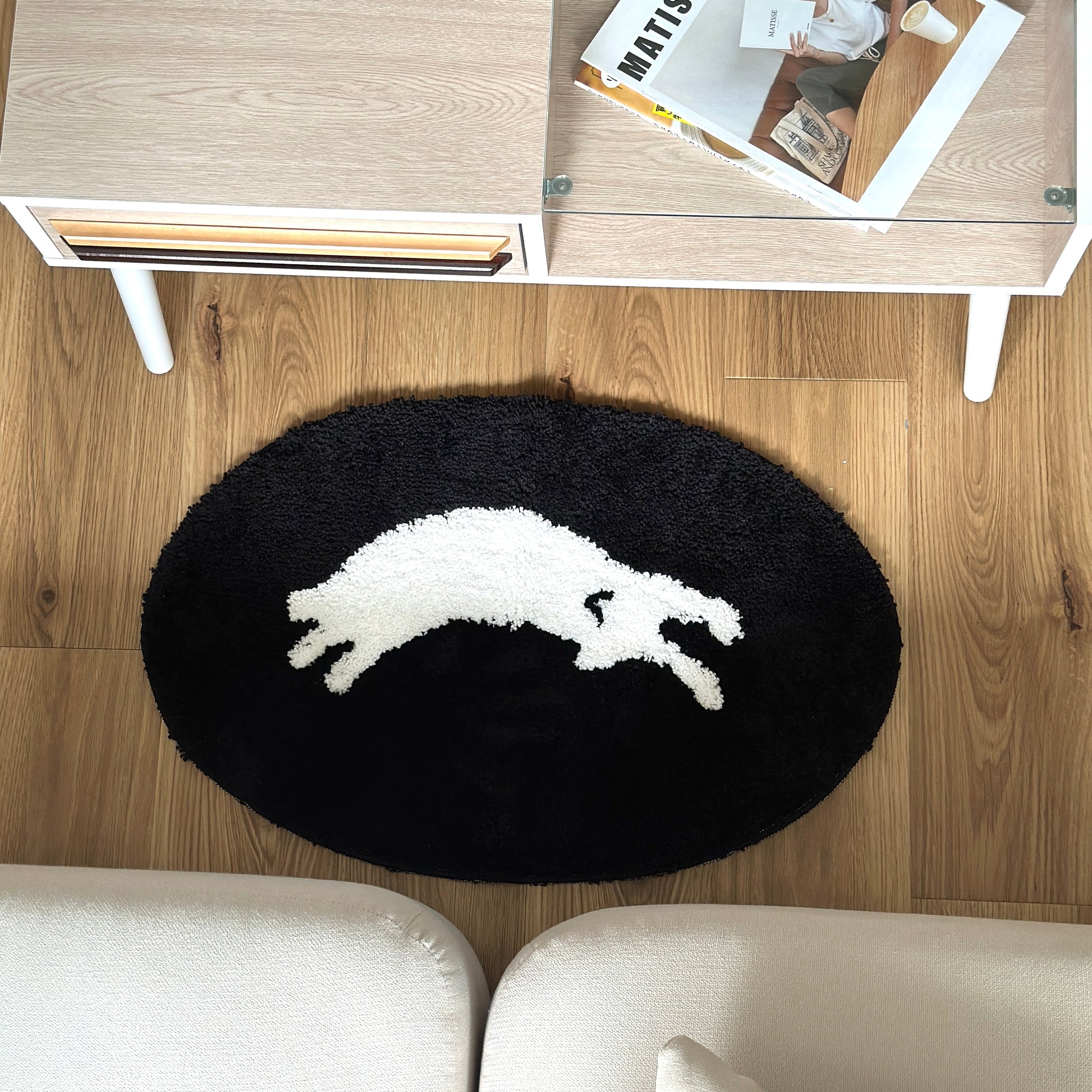 眠る犬がイラストされたミニラグ