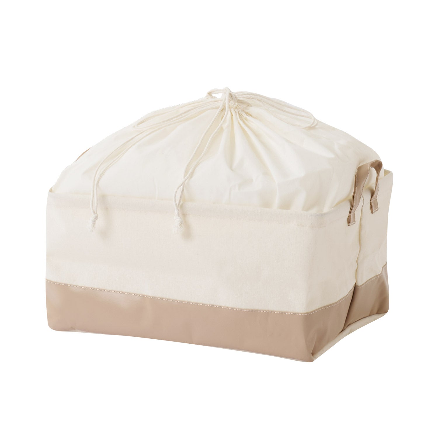 ベージュのレザーと白地の巾着バスケット