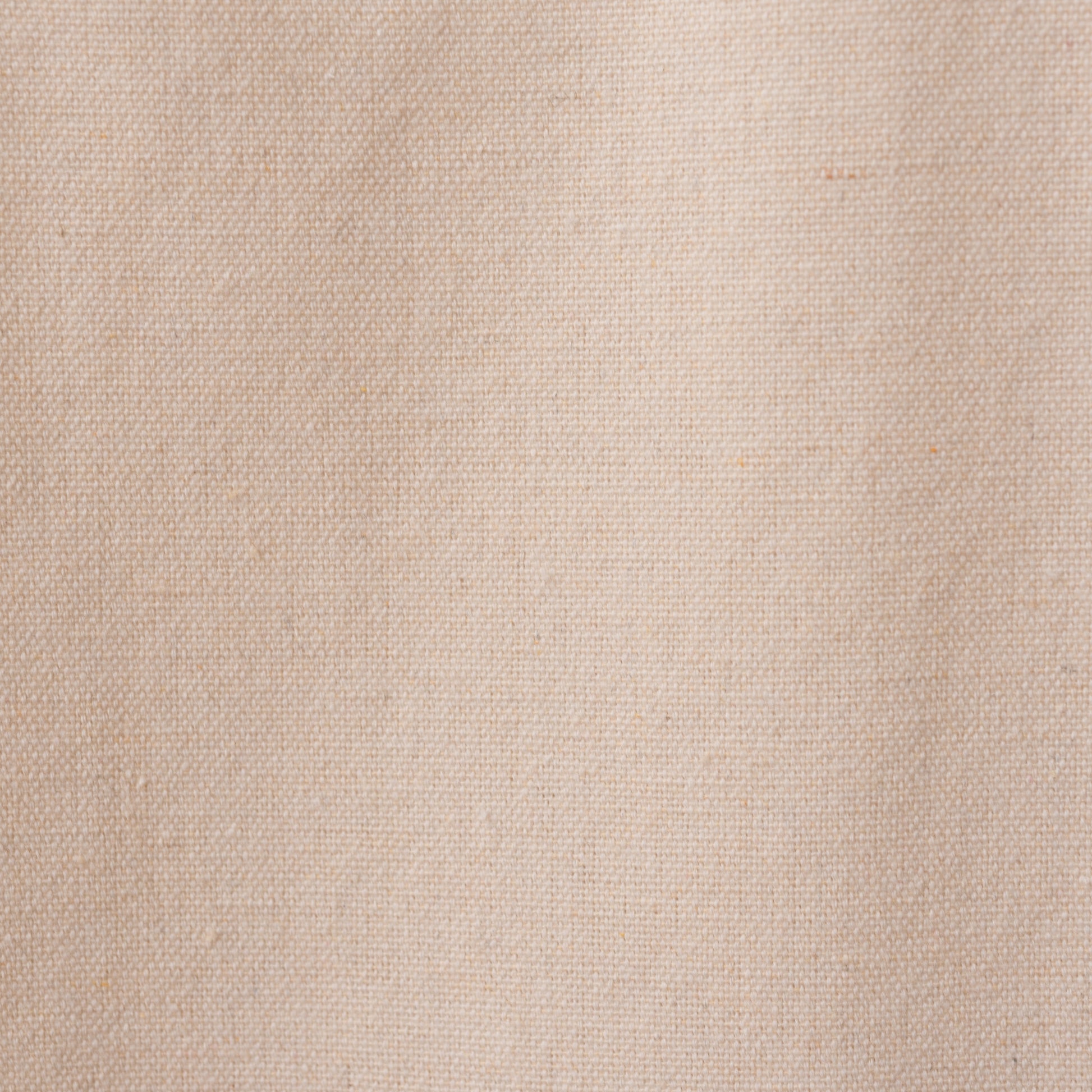 ダークグレーのスタイリッシュなスチールフレームの2つカゴ付きランドリーハンガーのバスケットの生地のアップ