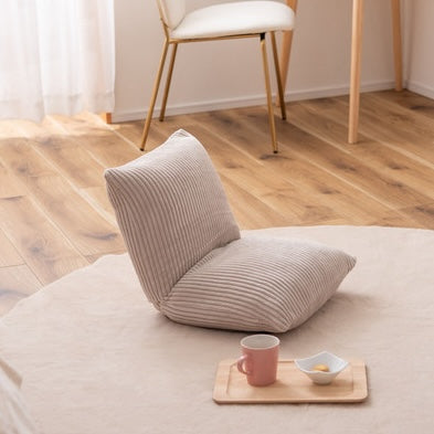 ホワイトのコンパクトな座椅子