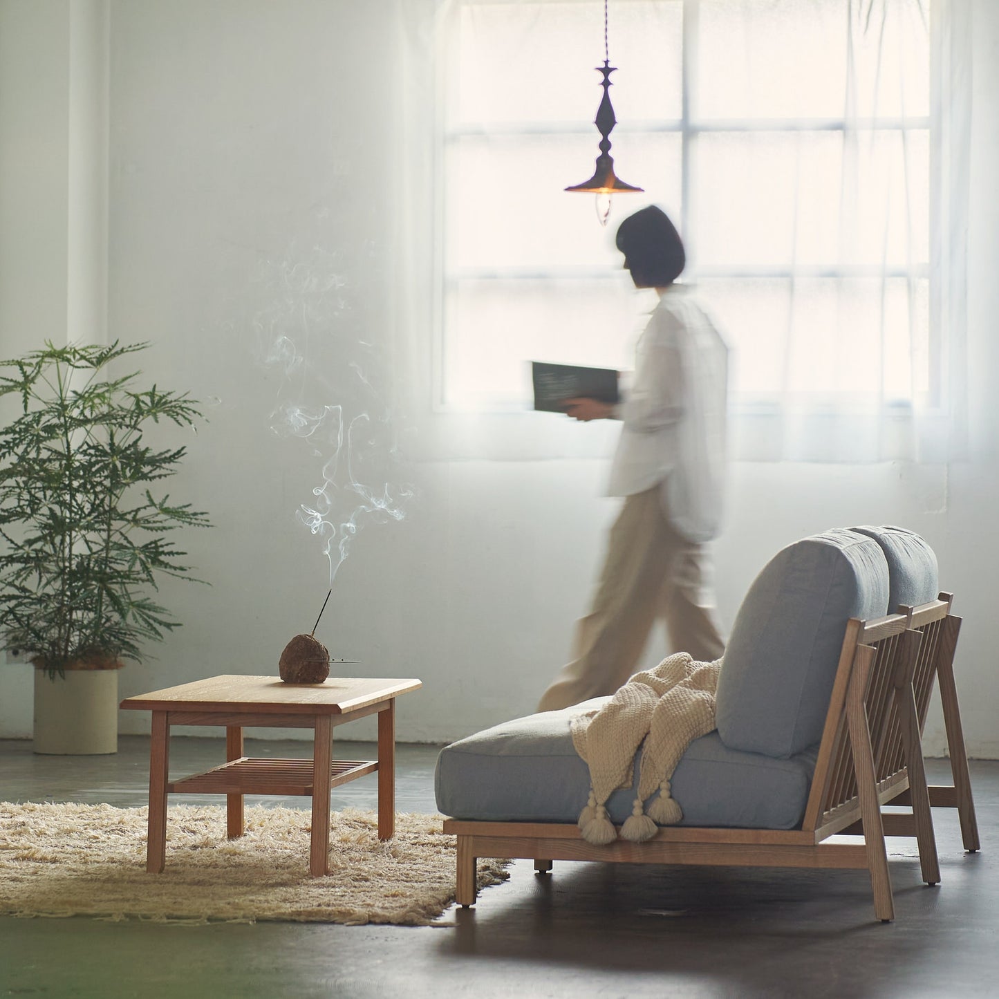 トーン2人掛けソファ