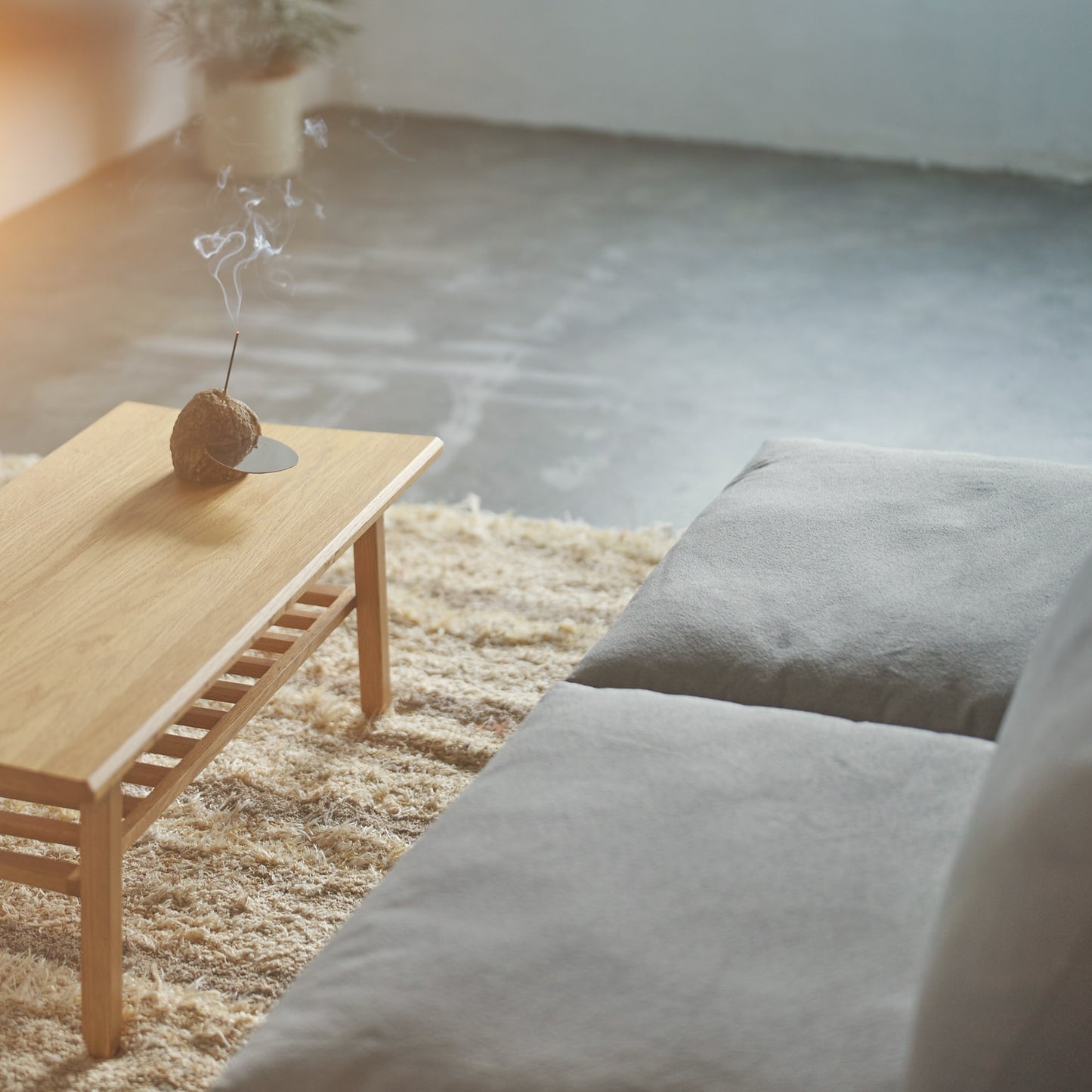 トーン2人掛けソファ