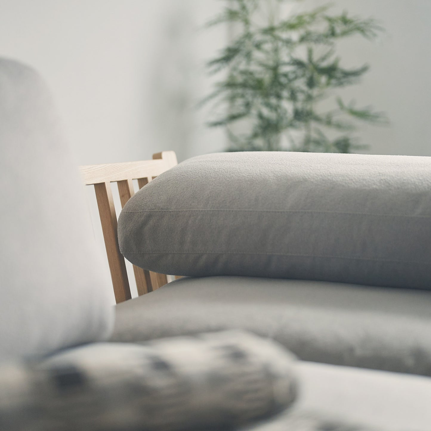 トーン2人掛けソファ