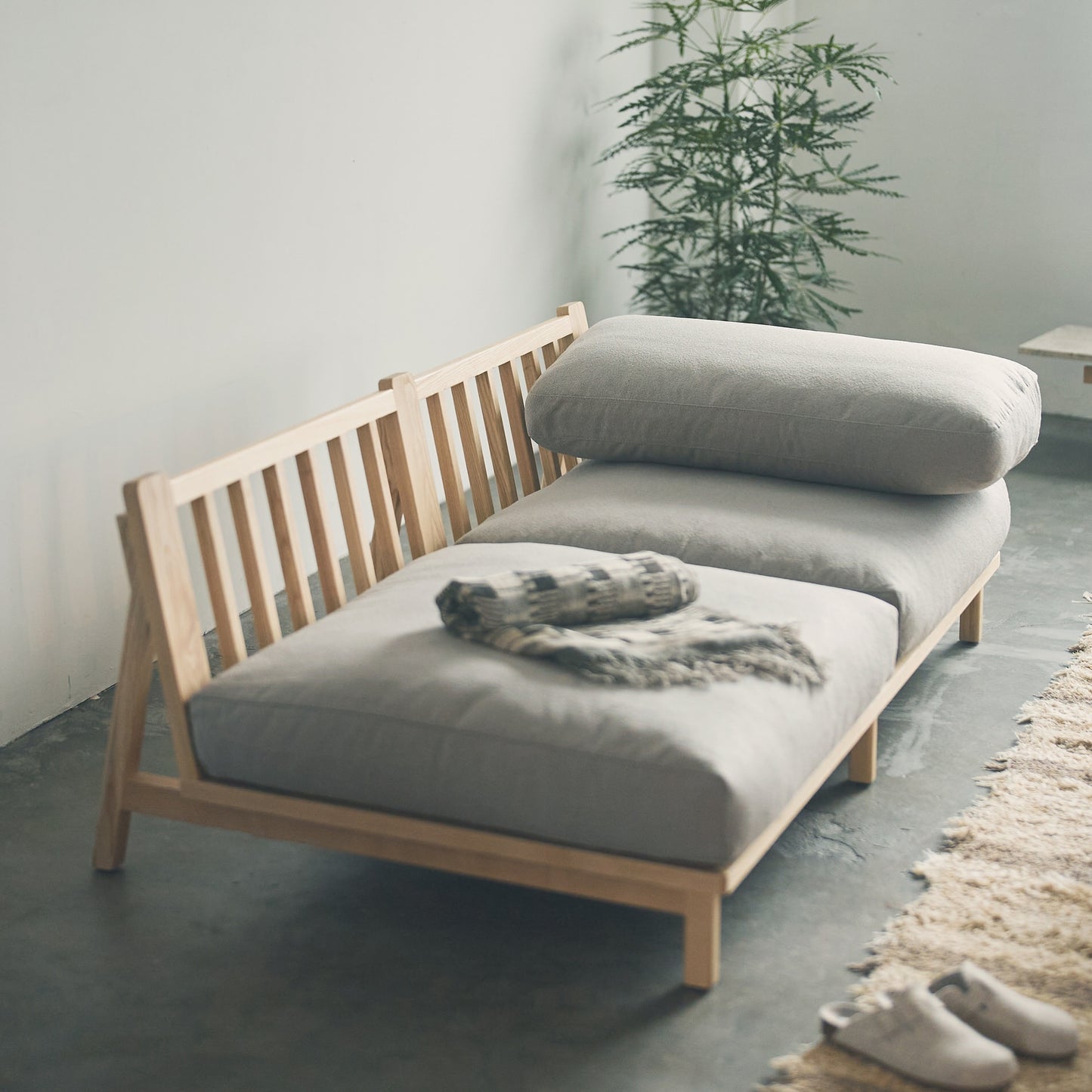 トーン2人掛けソファ