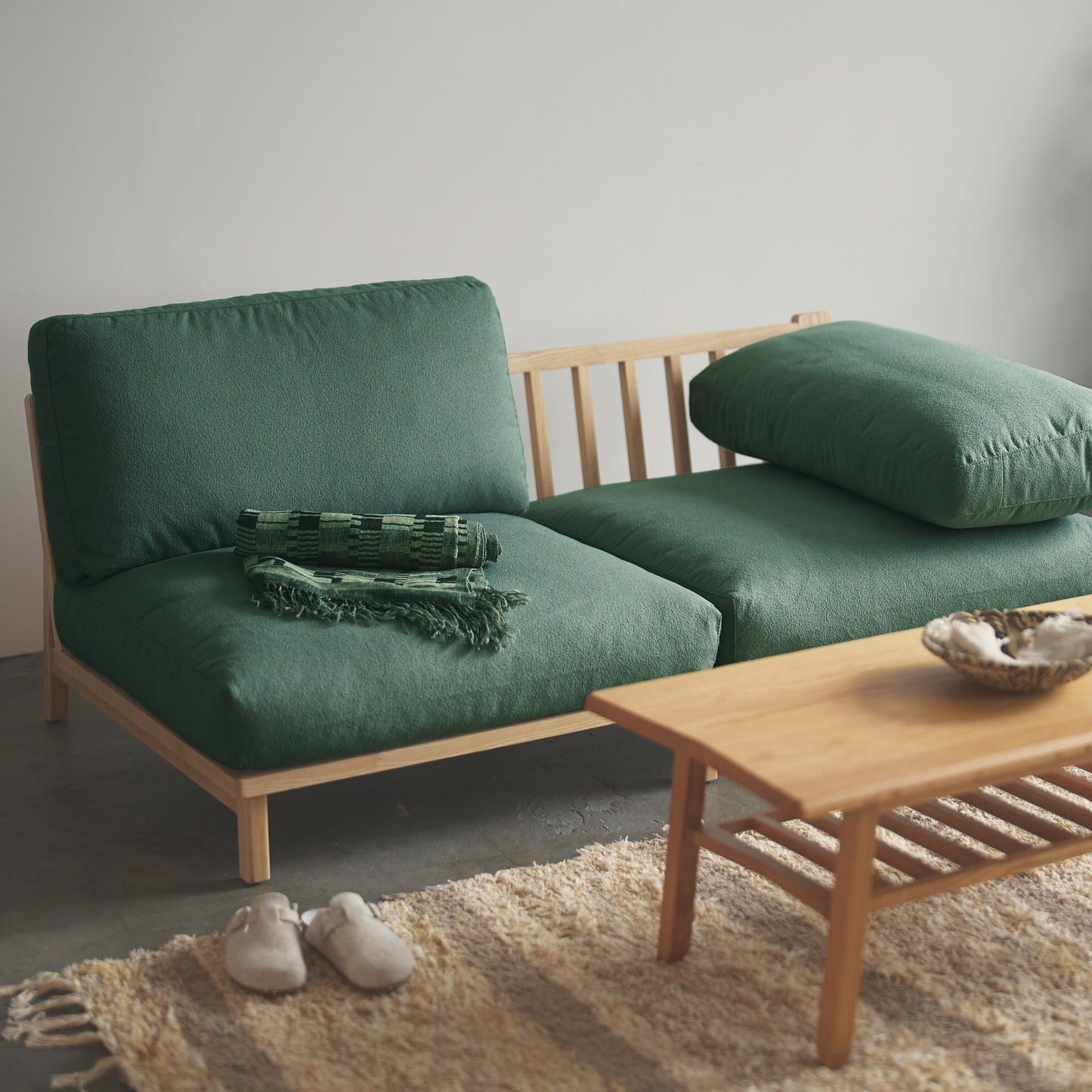 トーン2人掛けソファ