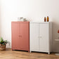 ピンクと白のスチール製のシンプルなキャビネット収納が2色並んで置いてある様子