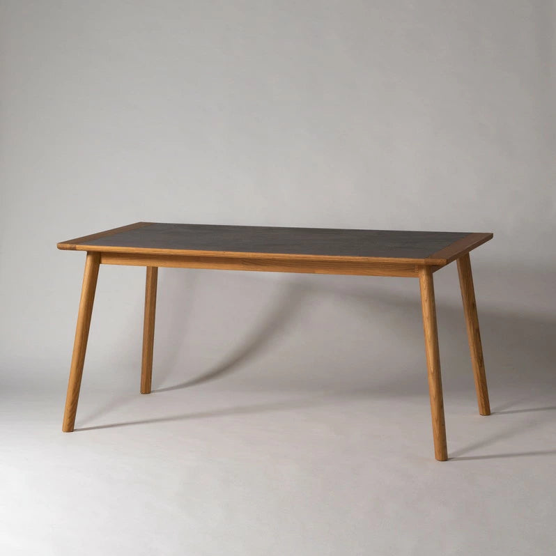 アーティークダイニングテーブル