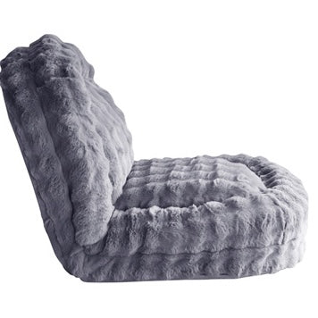 グレーのふわふわな生地のソファベッド