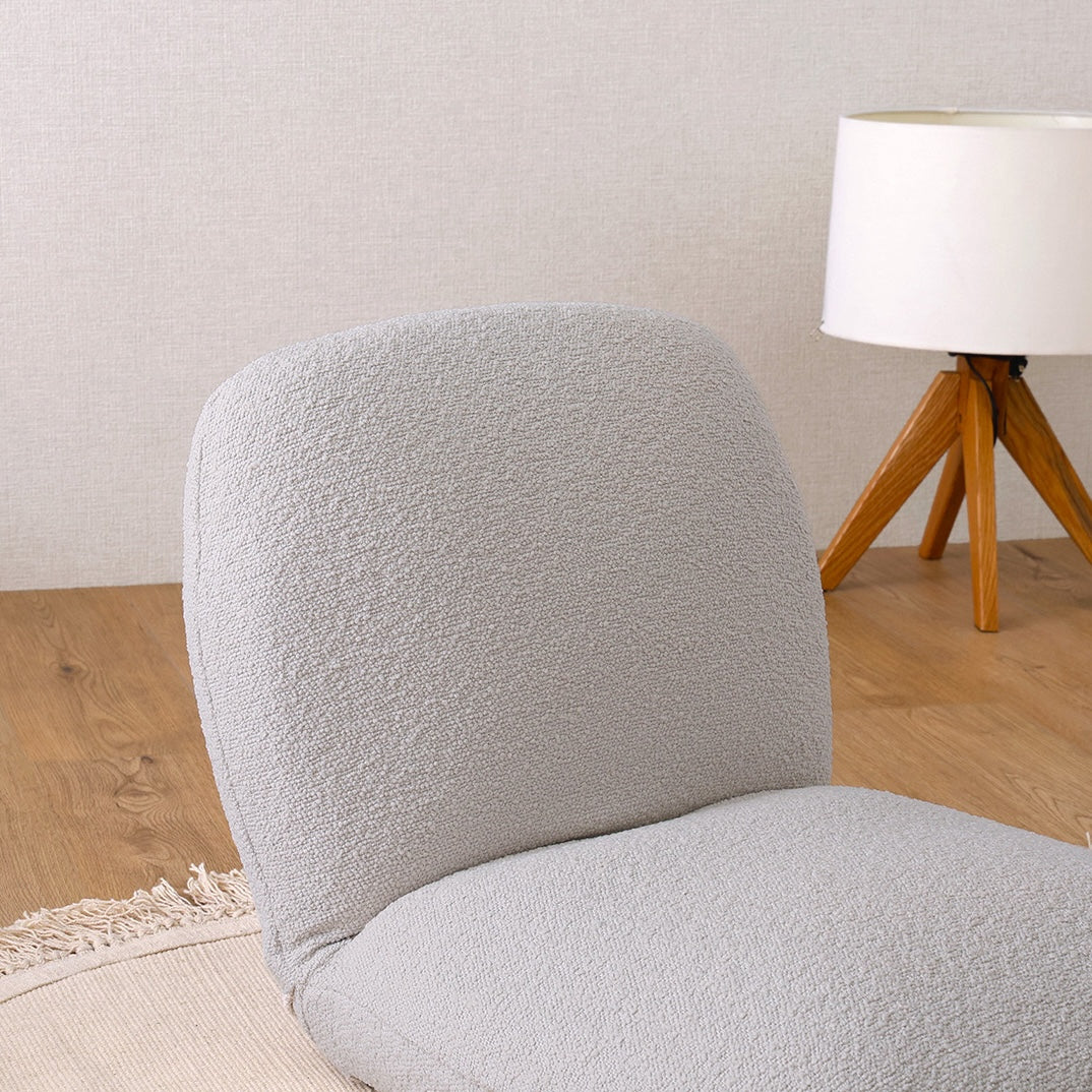 グレーのブークレ座椅子