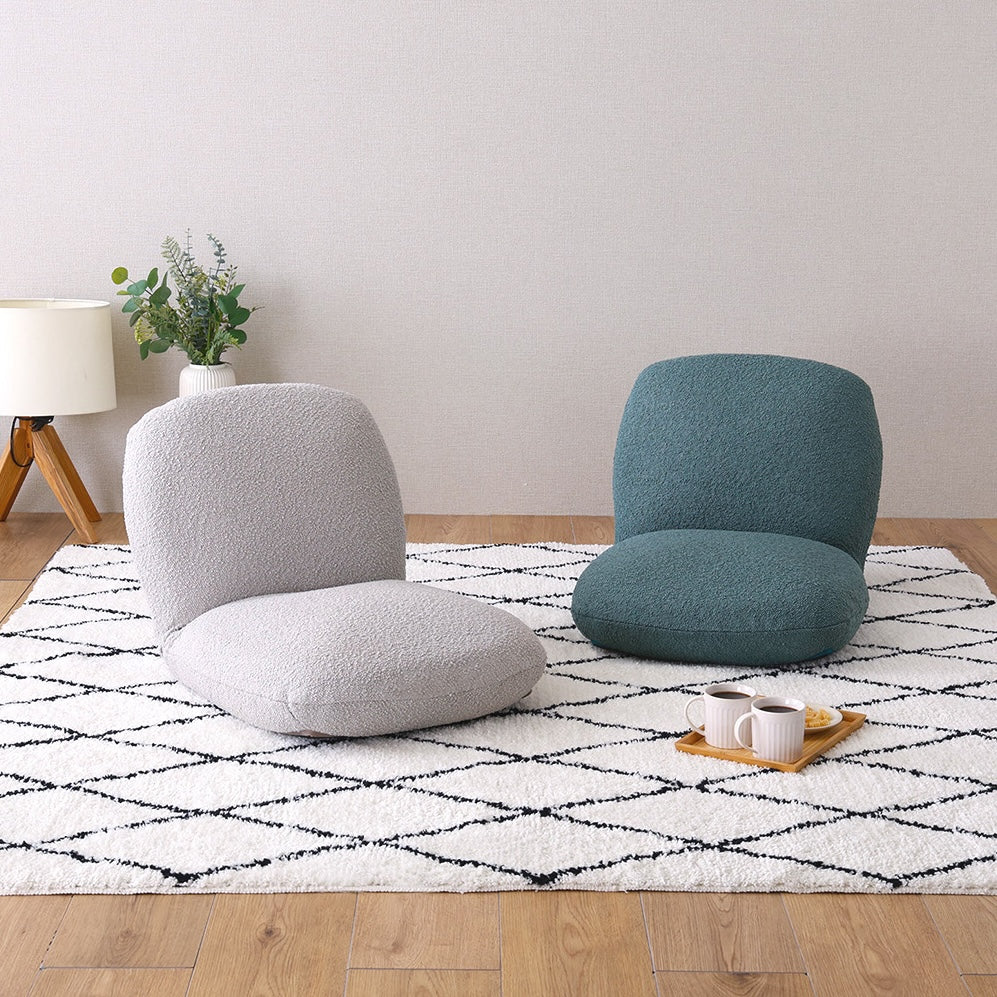 グレーのブークレ座椅子とグリーンのブークレ座椅子