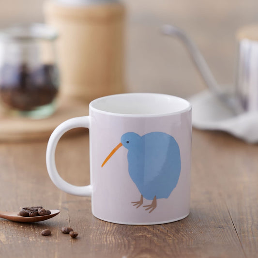 キウイが描かれたシンプルで可愛らしいマグカップ